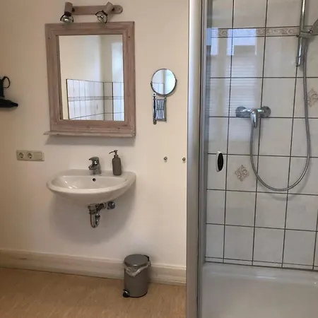 Altstadtmeise Elegance