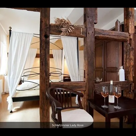Altstadtmeise Elegance